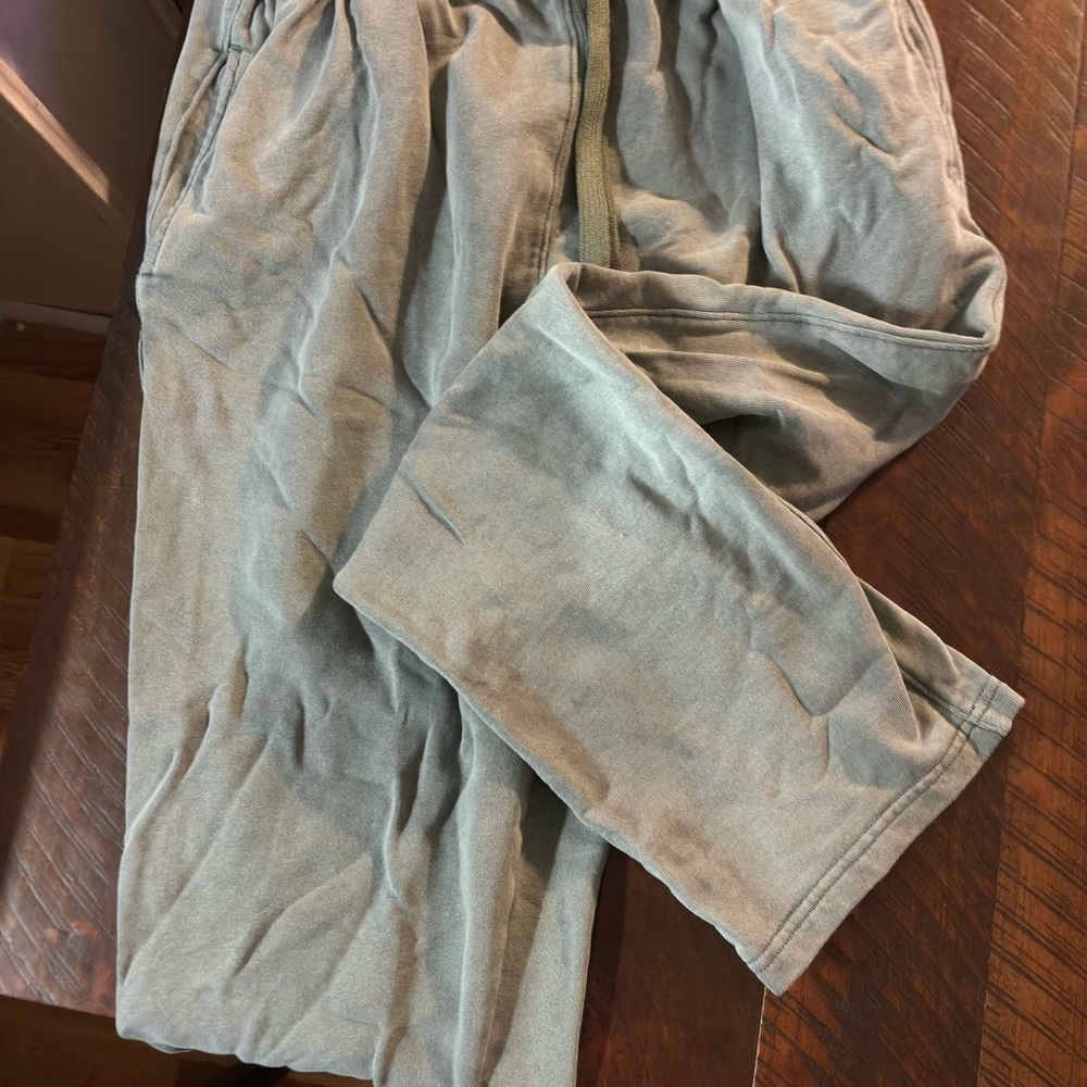 Women’s Casual Drawstring Pants in Sage Green